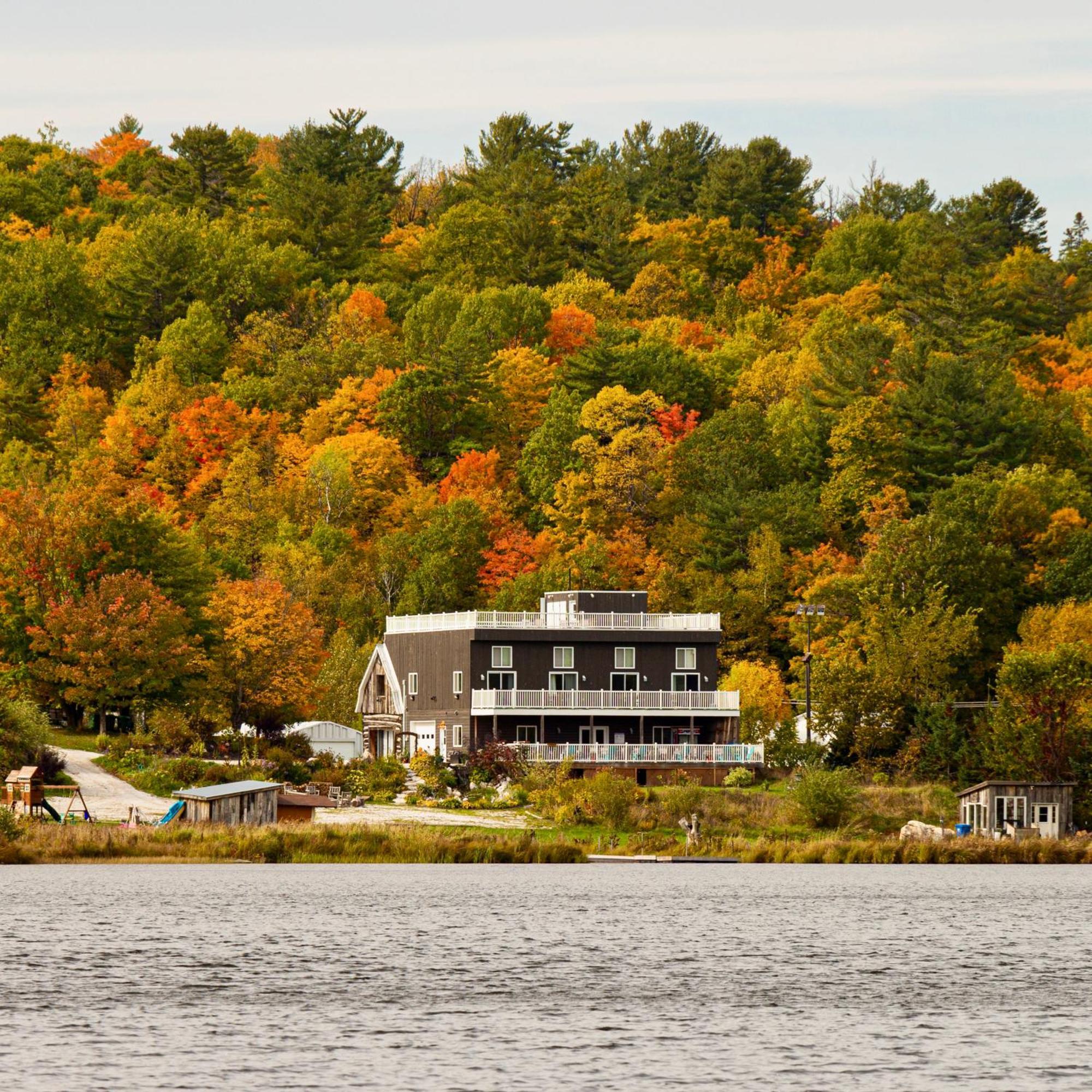 Resort Lac Ste-Marie Lac Sainte-Marie Buitenkant foto